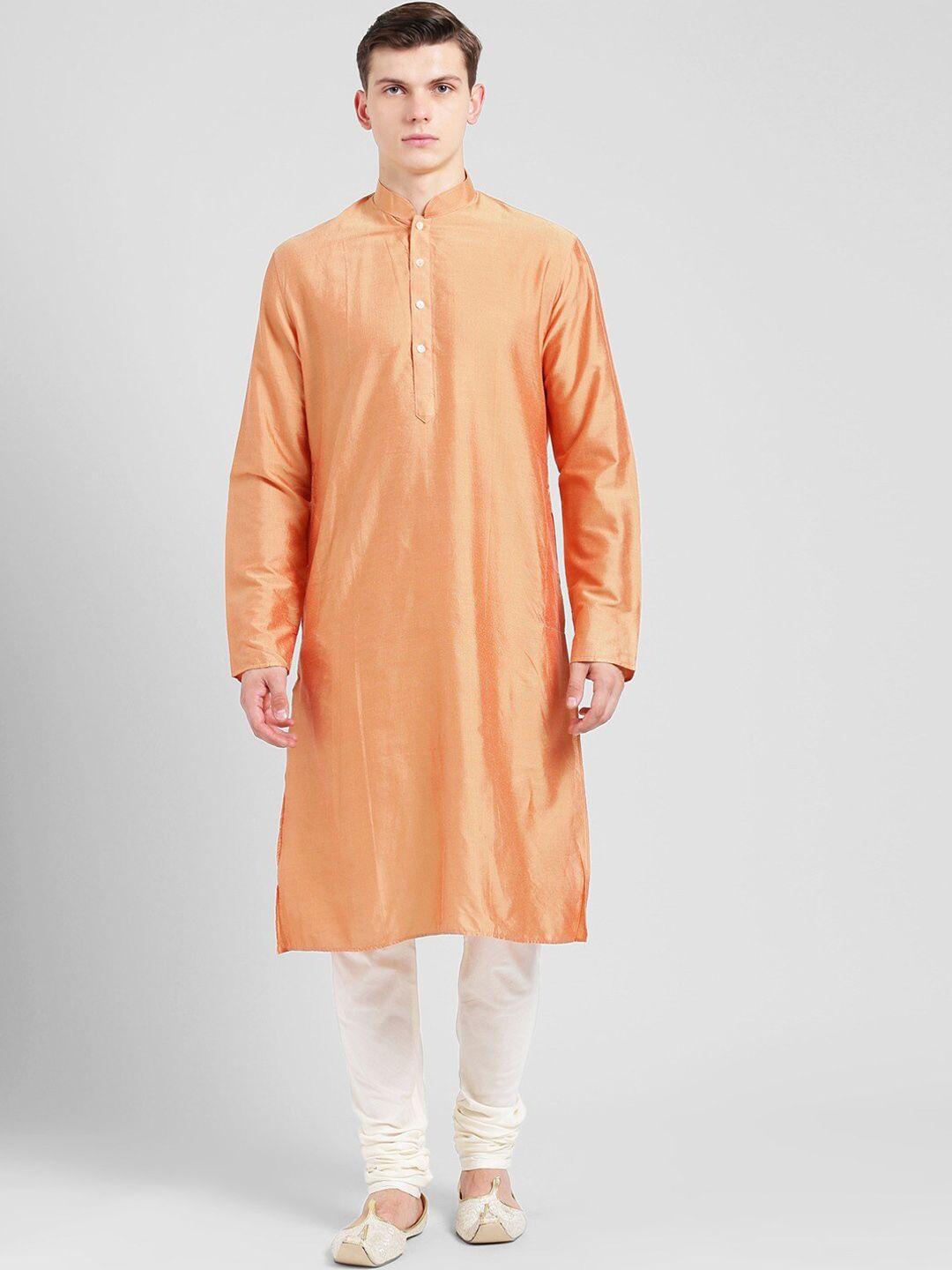 kisah men peach-coloured thread work kurta