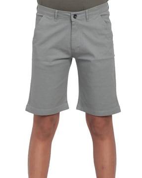 knee-length flex waist shorts