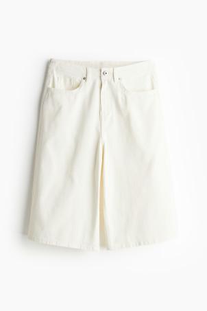 knee-length twill shorts