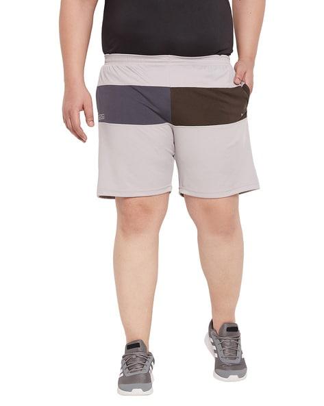 knit shorts with flat-front