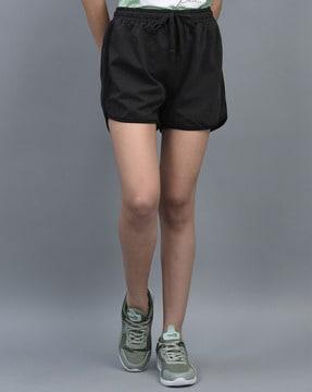 knit shorts with elasticated drawstring waist