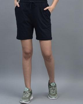 knit shorts with elasticated drawstring waist