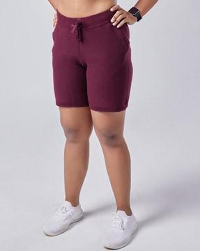 knit shorts with elasticated waist