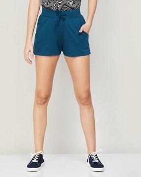 knit shorts with elasticated waist