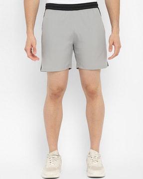 knit shorts with flat front