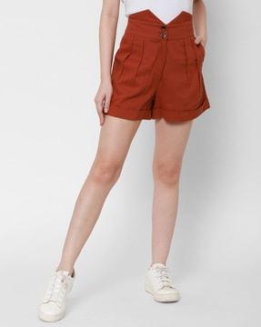 knit shorts with insert pockets