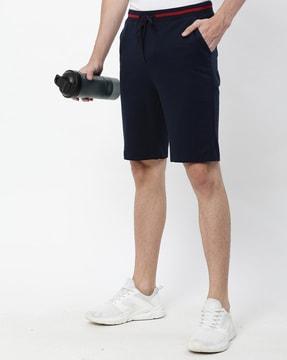 knit shorts with insert pockets