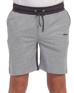 knit shorts with patch pockets