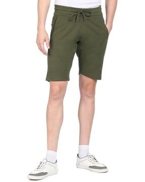 knit shorts with zip pockets