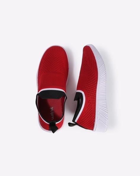 knitted-low-top-slip-on-shoes