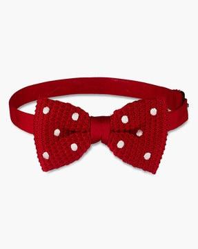 knitted bow-tie with embroidery