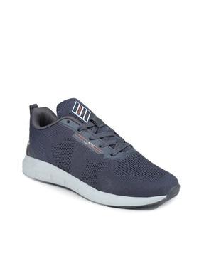 knitted lace-up sports shoes