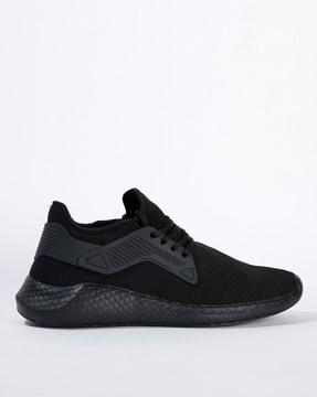 knitted lace-up sports shoes