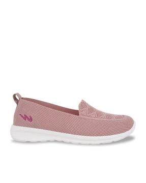 knitted round-toe slip-on shoes