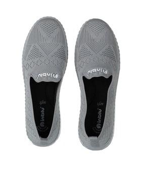 knitted slip-on casual shoes