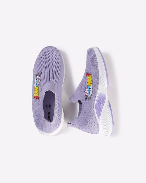 knitted slip-on shoes with applique