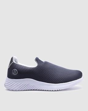 knitted slip-on sports shoes