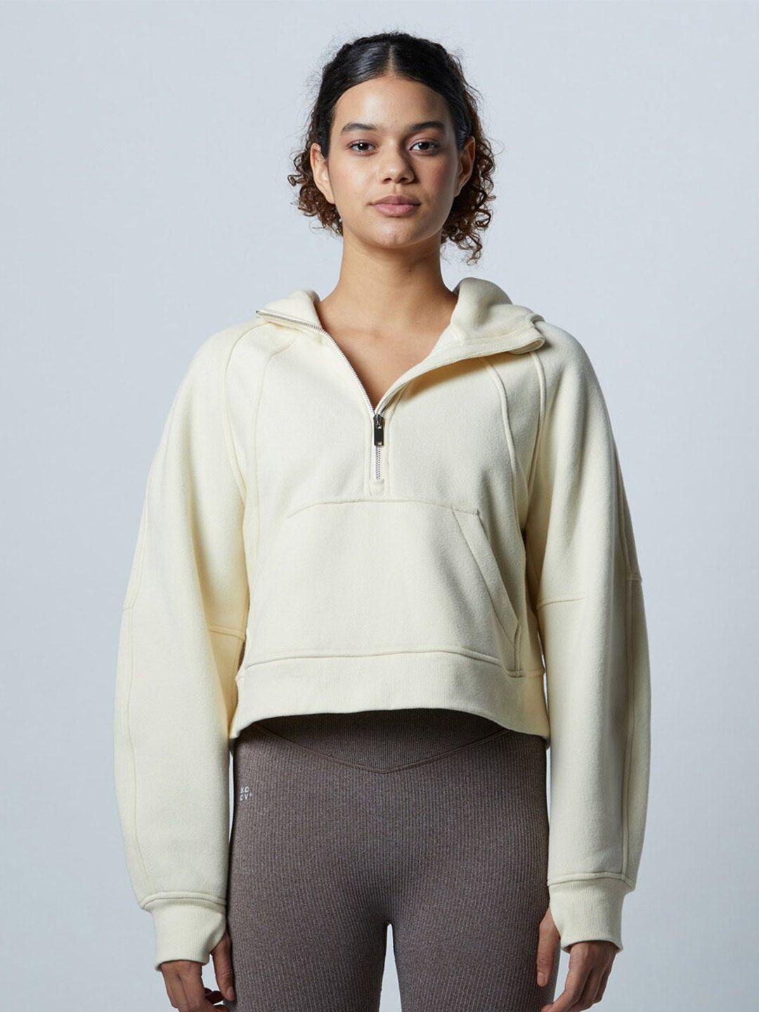 koovs hooded pure cotton crop sweatshirt