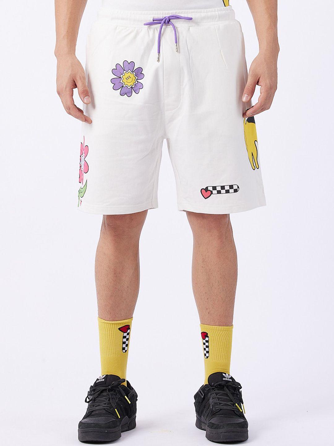 koovs men conversational printed pure cotton shorts