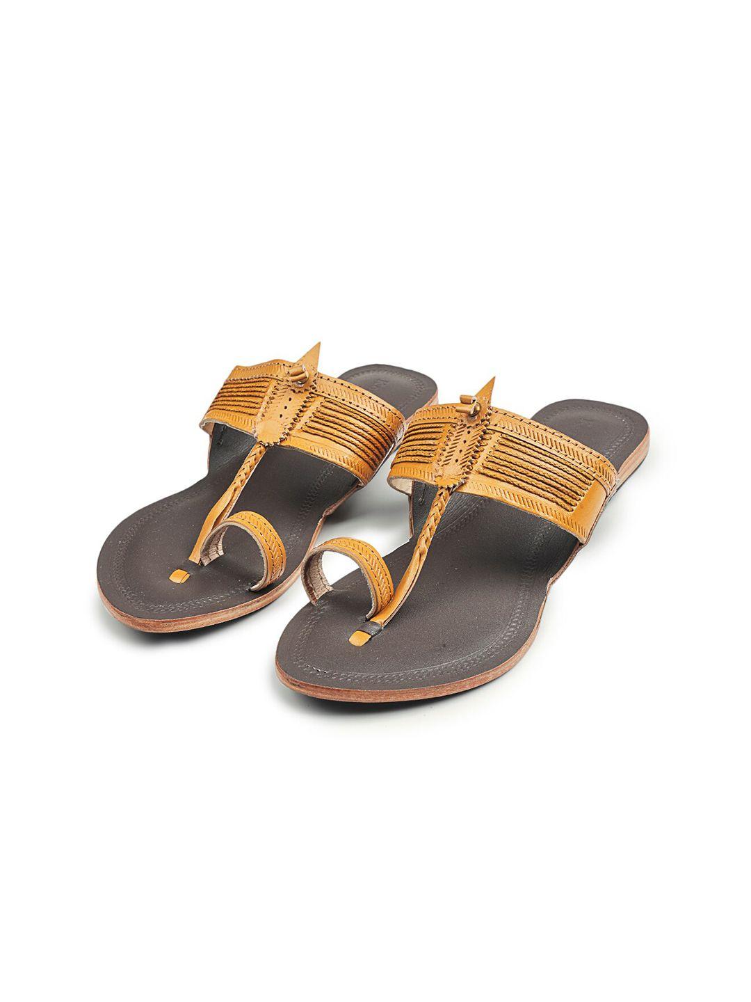 korakari textured leather ethnic one toe flats