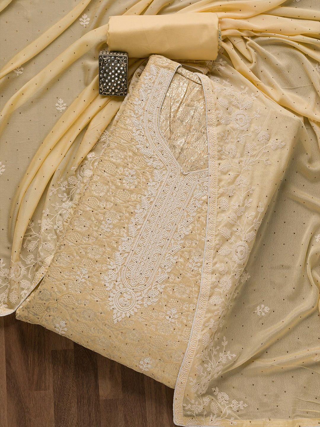 koskii embroidered velvet unstitched dress material