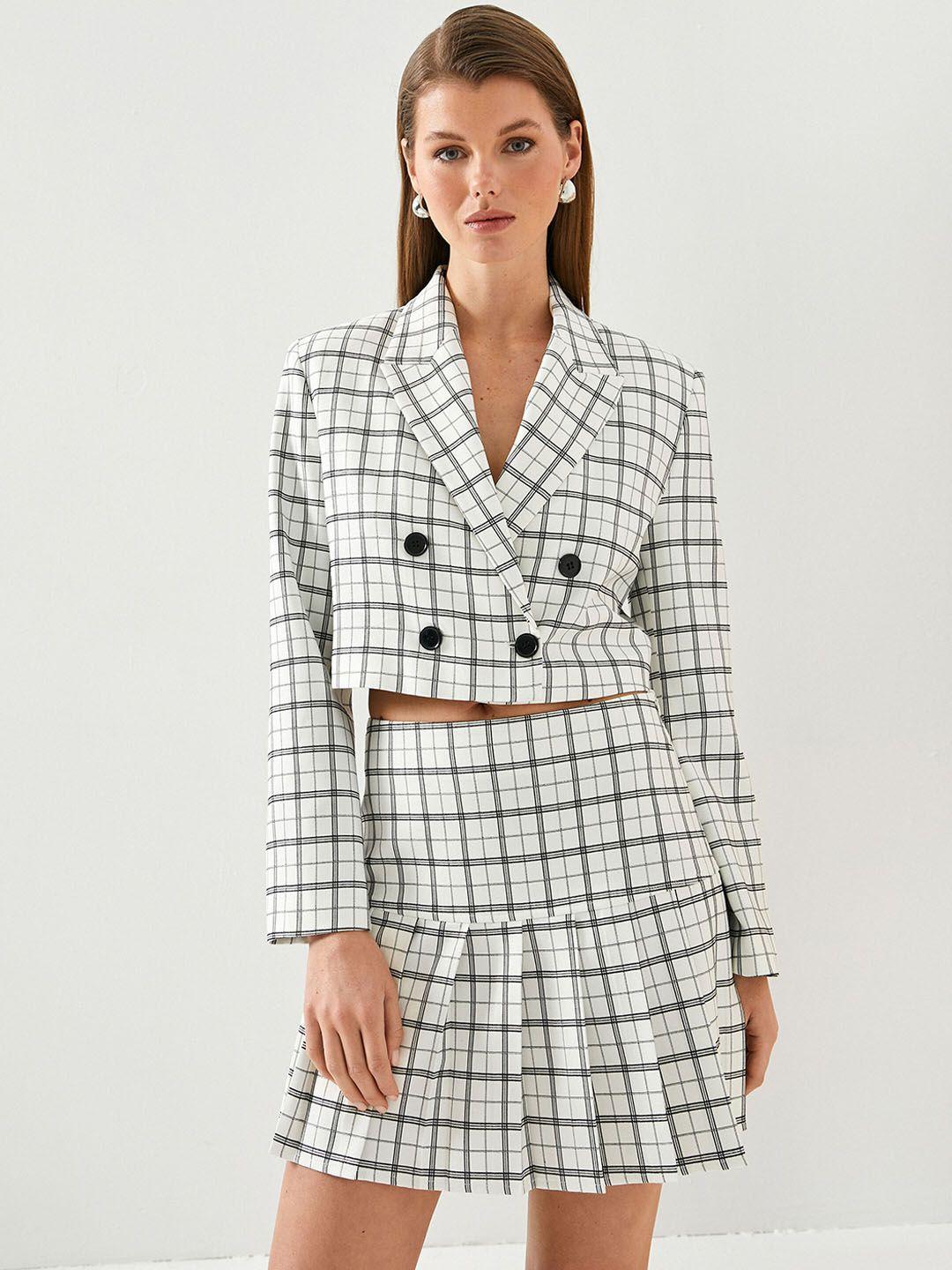 koton checkered print peaked lapel collar double-breasted cropped blazer