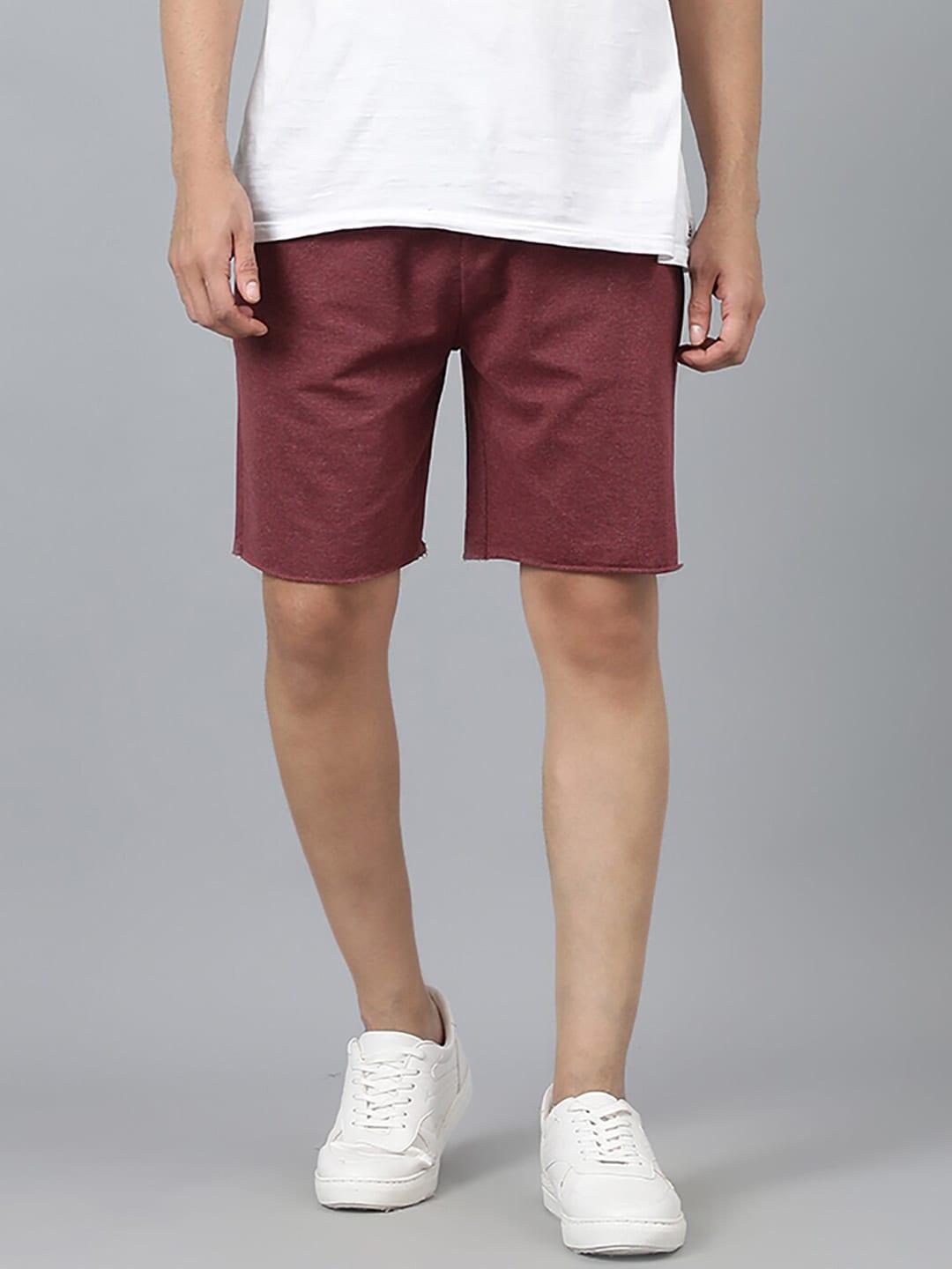 kotty men maroon mid-rise regular shorts