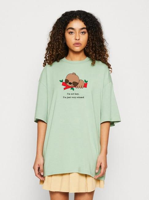 kotty sage green graphic print oversized t-shirt