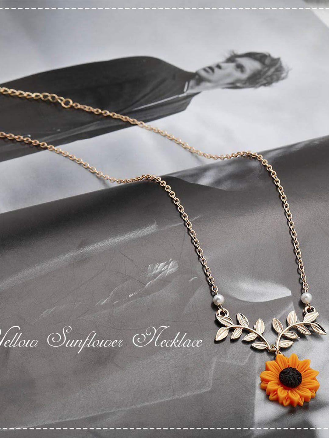 krelin gold-plated floral necklace