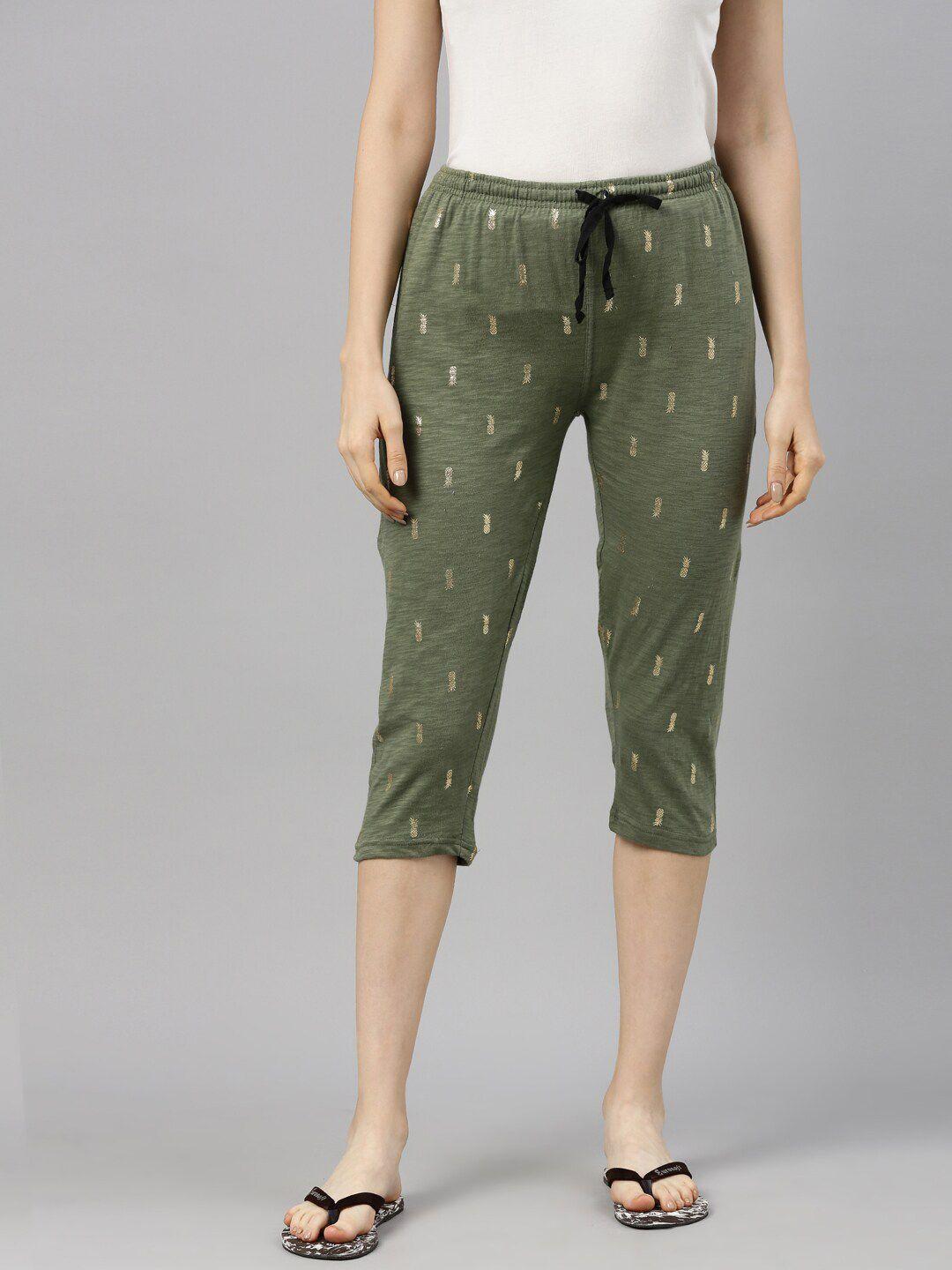 kryptic women olive green & gold-toned printed capris