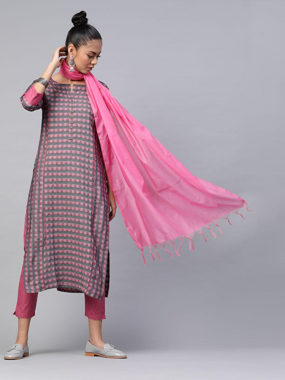 ksut women grey & pink checked kurta with trousers & dupatta