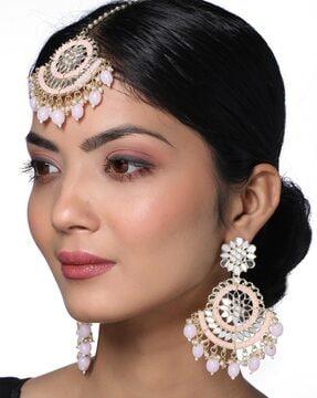 kundan-studded maangtikka & earrings set