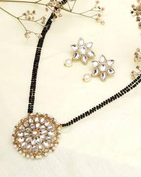 kundan-studded mangalsutra & earrings set