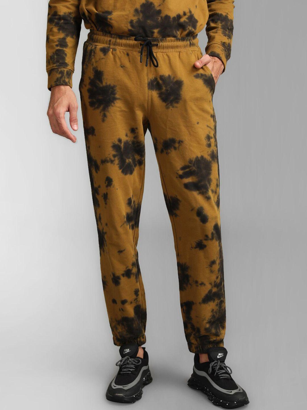 kz07 by kazo men printed high-rise cotton joggers