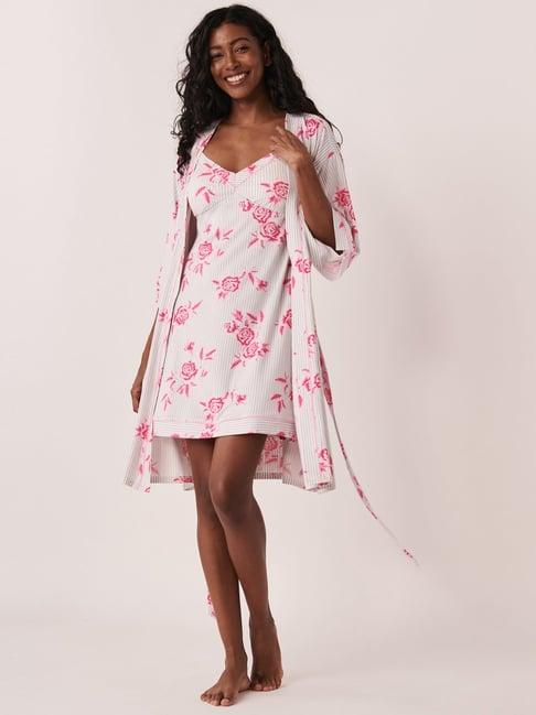 la vie en rose grey & pink floral print robe