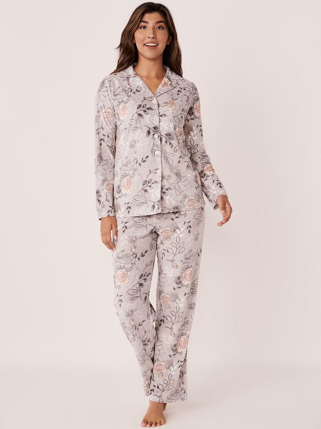 la vie en rose women grey & peach-coloured printed night suit