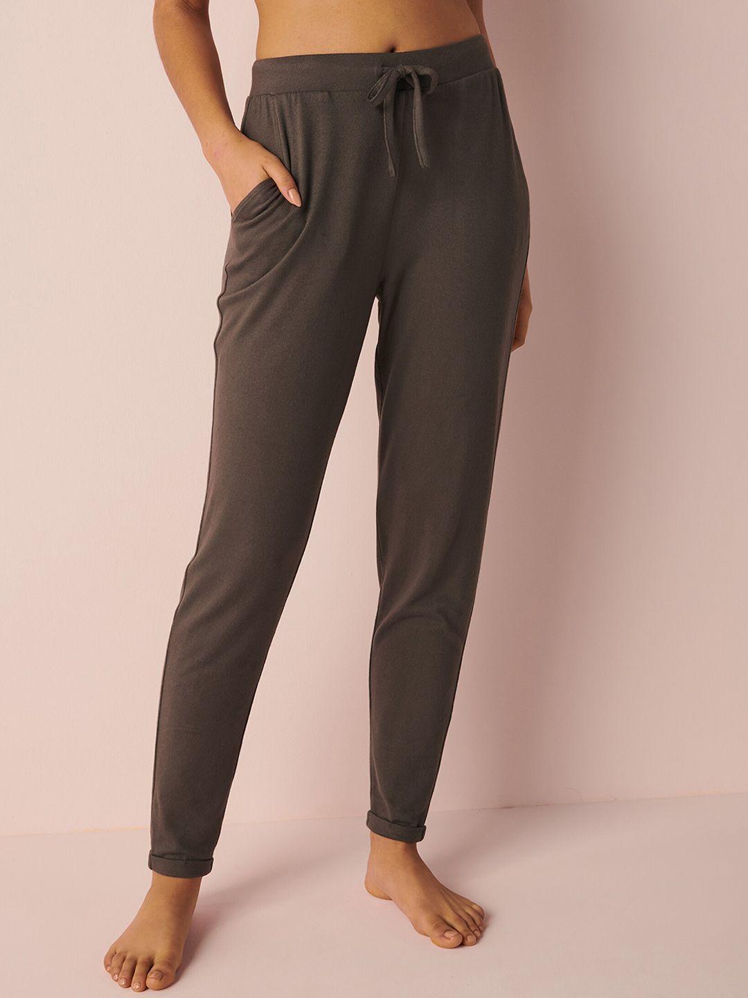 la vie en rose women mid-rise slim lounge pants