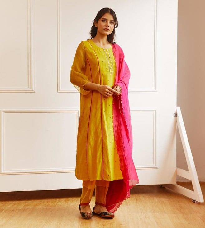 label juanita kurta with hot pink color jal detailing with cotton pants paired with duppta