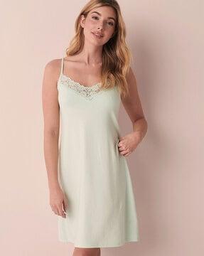 lace scoop-neck chemise