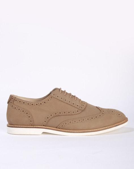 lace-up shoes with brogue detail