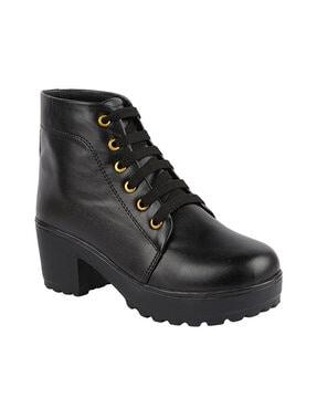 lace-up ankle-length boots