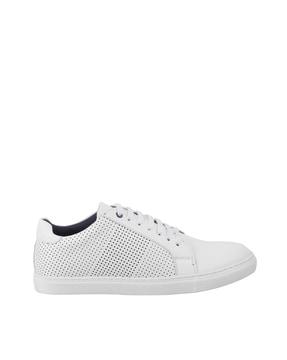 lace-up casual shoes with synthetic upper