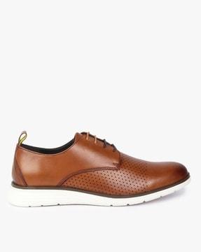 lace-up derby shoes with perforations