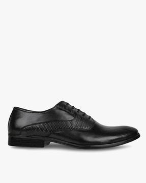 lace-up formal oxford shoes