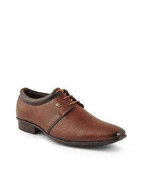 lace-up formal shoes