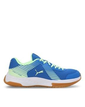 lace-up round-toe badminton shoes