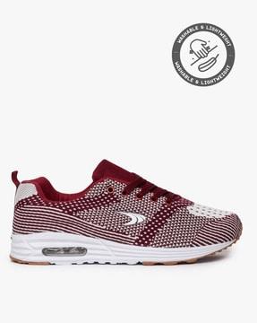 lace-up running shoes with logo applique