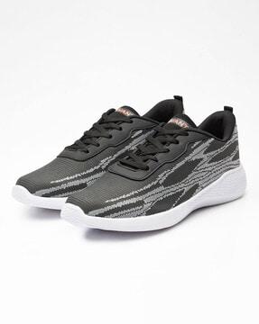 lace-up running sports shoes