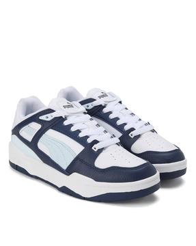 lace-up sneakers with round-toe