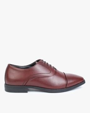 lace-up square-toe oxford shoes